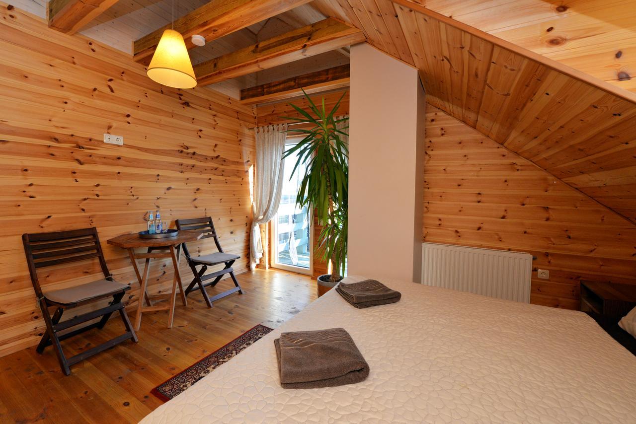 Zuvienes Pasiure Bed & Breakfast Rubikiai ภายนอก รูปภาพ