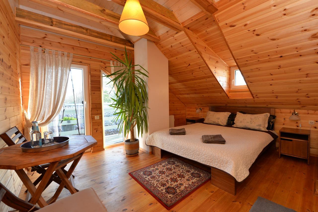 Zuvienes Pasiure Bed & Breakfast Rubikiai ภายนอก รูปภาพ